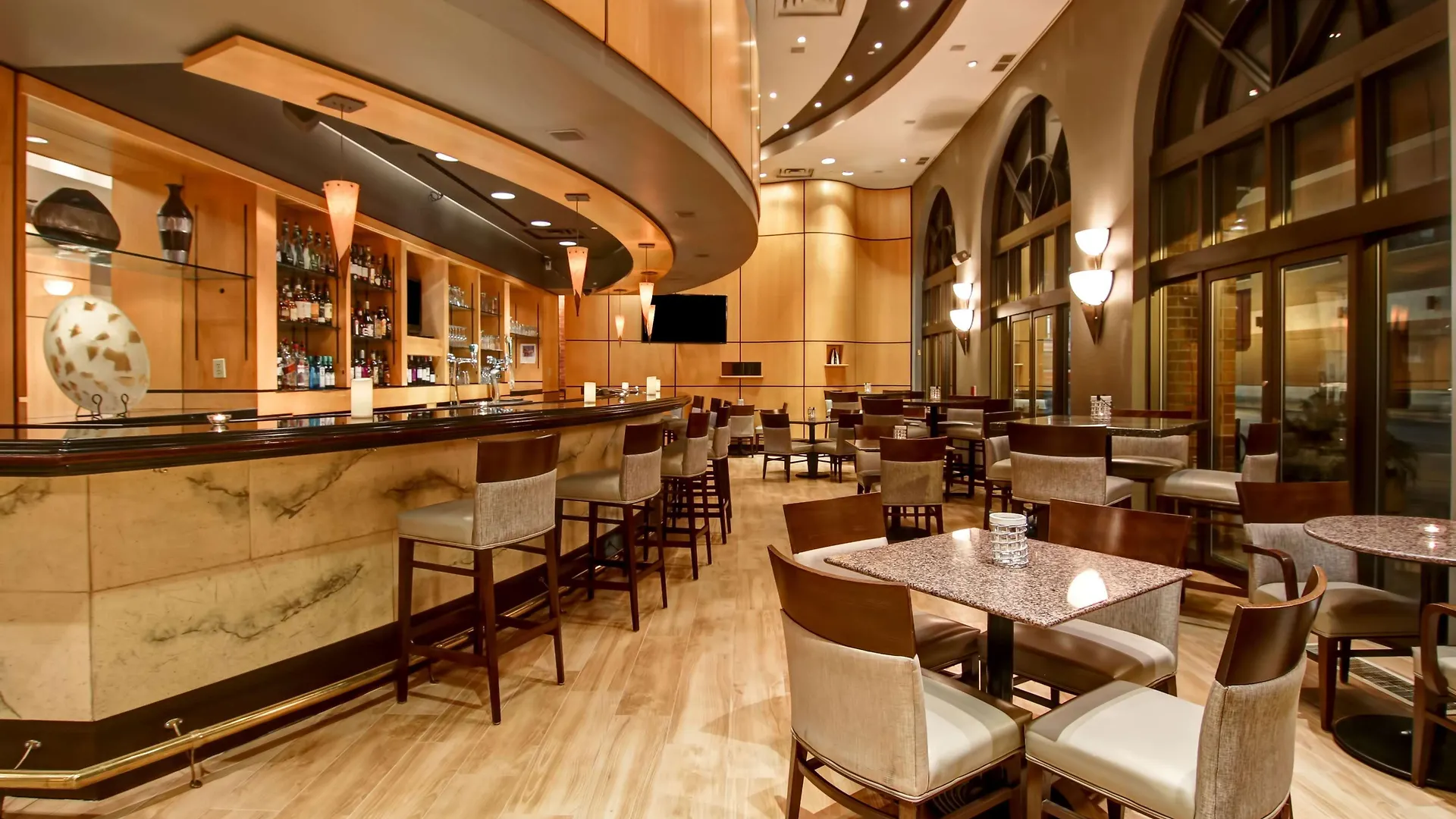 Hotel Doubletree By Hilton Toronto Downtown