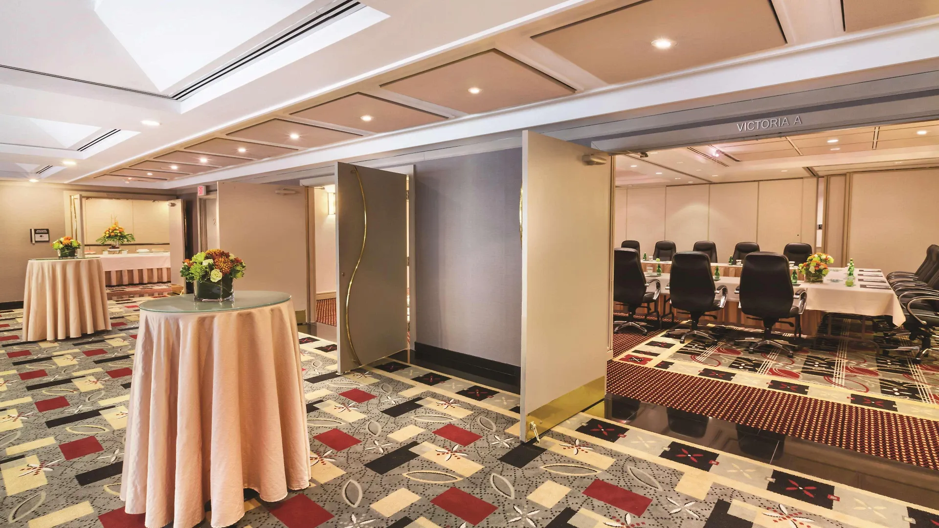 Hotel Doubletree By Hilton Toronto Downtown Kanada