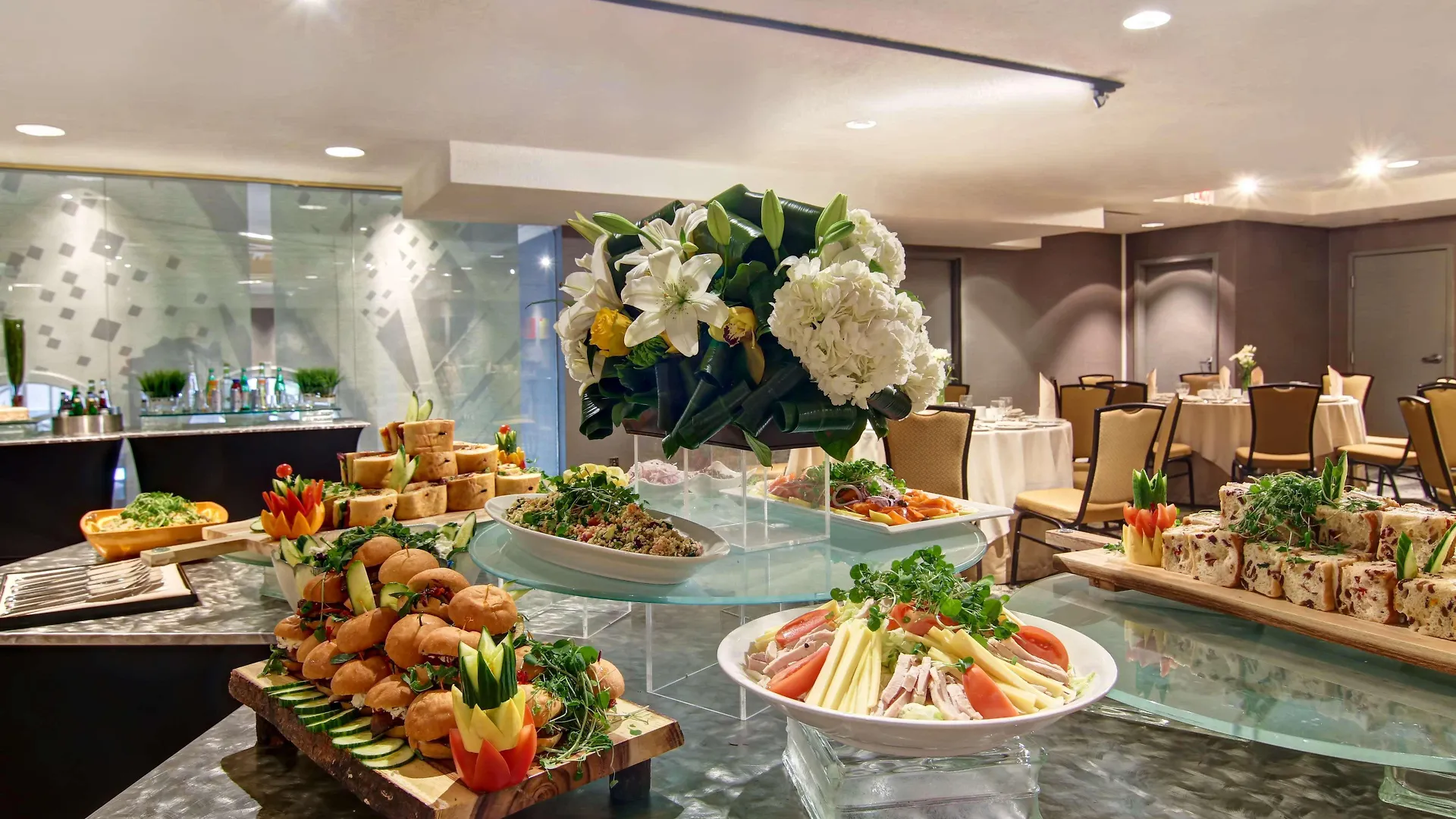 Hotel Doubletree By Hilton Toronto Downtown 4*,