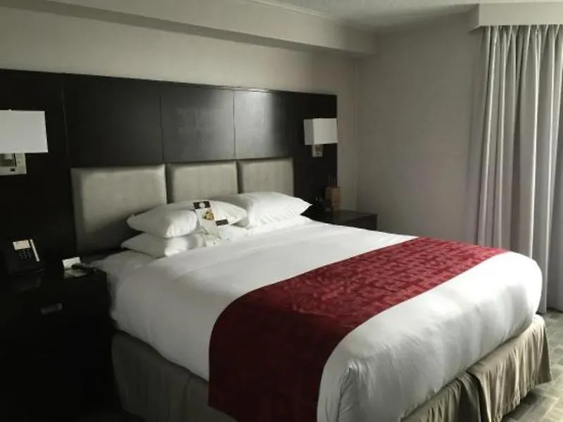 Hotel Doubletree By Hilton Toronto Downtown